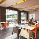 Отель Novotel Сетубал