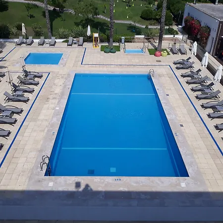 Novotel Hotel 4*