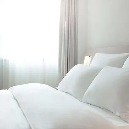 Отель Novotel 4*