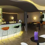 塞图巴尔诺富特酒店 4*