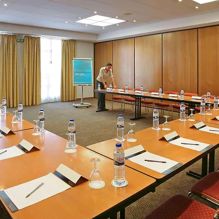 Отель Novotel