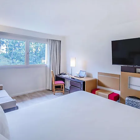 Novotel Hotel 4*