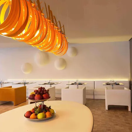 Novotel Szálloda Setúbal