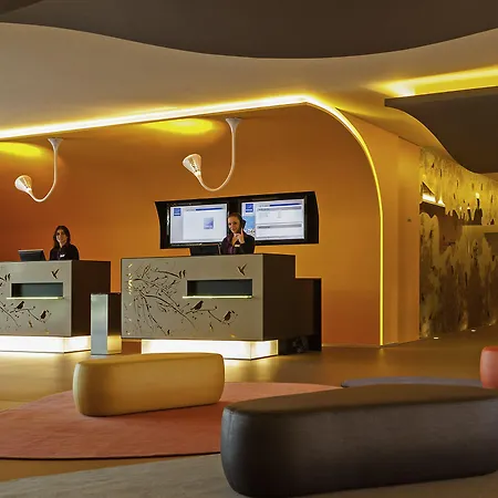 Отель Novotel