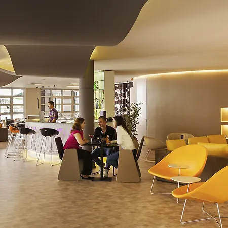 Отель Novotel 4*