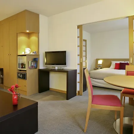 Novotel فندق 4*