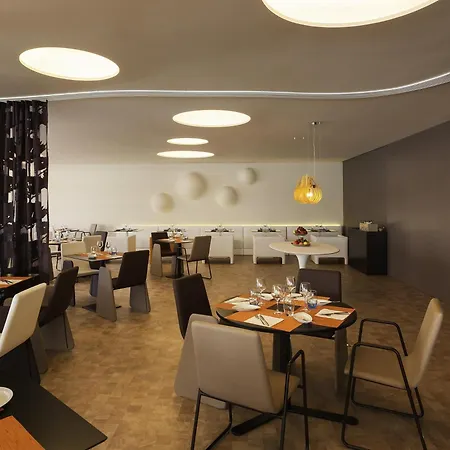 Novotel 4* שטובל