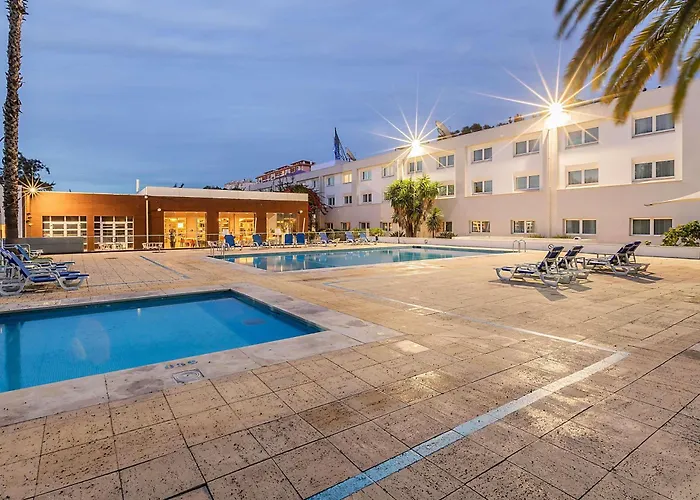 Ξενοδοχείο Novotel Σετούμπαλ